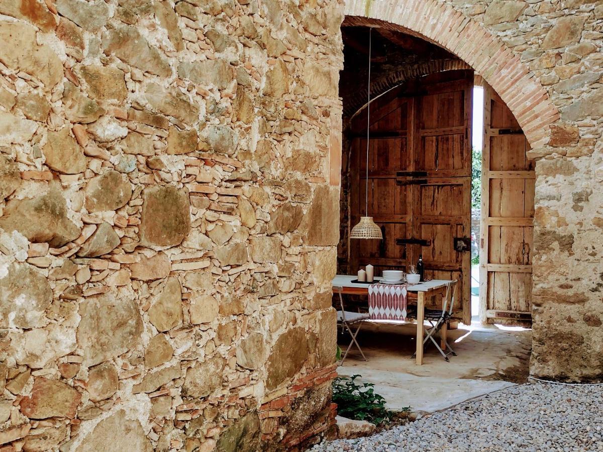 Can Tando Restored Catalan Old Barn To Enjoy Peaceful Rural Simplicity Sant Jordi Desvalls Ngoại thất bức ảnh